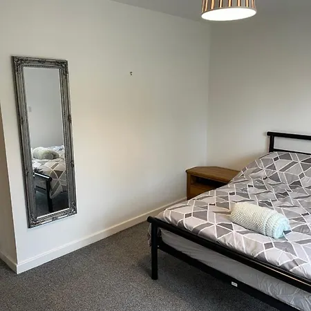 Lovely, Sleeps 8, Cafe Bars, Central Formby Exterior photo
