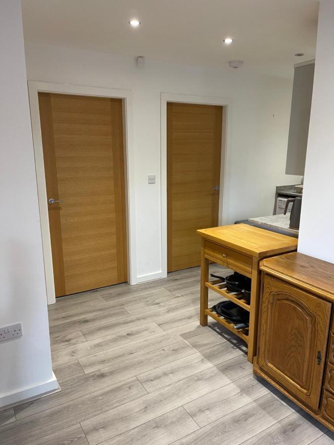 Apartment Lovely, Sleeps 8, Cafe Bars, *